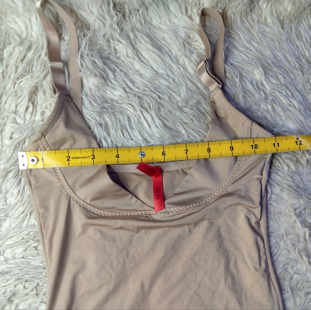 Spanx Slimplicity Open Bust Boost Camisole Nude Shapewear Size S - Picture 8 of 9